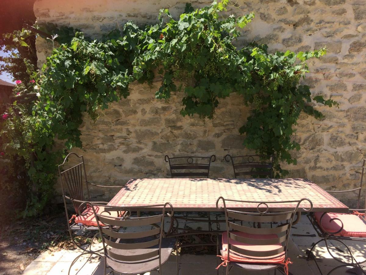 Villa Mas Le Nathakassou à Cabannes Extérieur photo